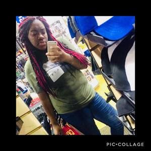 Meet your Posher, Erikaa